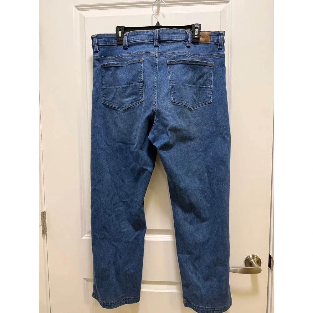 Kirkland Signature Mens Blue Straight Leg Jeans 38x30 Medium Wash Denim Pants